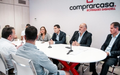 Imatges de la trobada entre Martín Blanco i els empresaris | Cedida